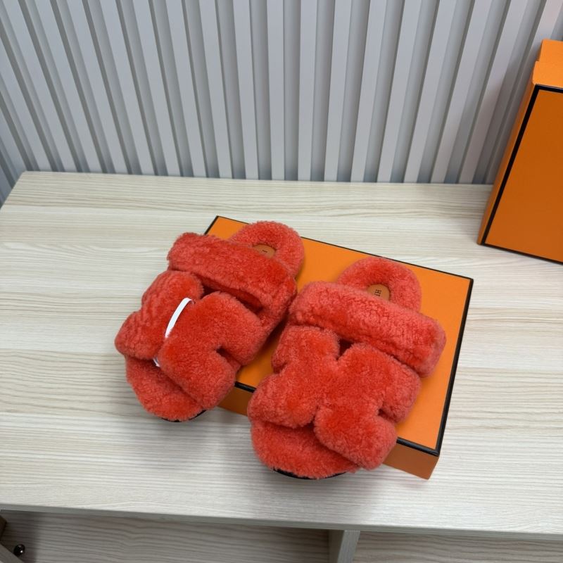 H**mes slippers